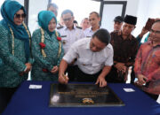 Pj Gubernur Banten Al Muktabar Resmikan PSU Balai Warga di Kota Tangerang