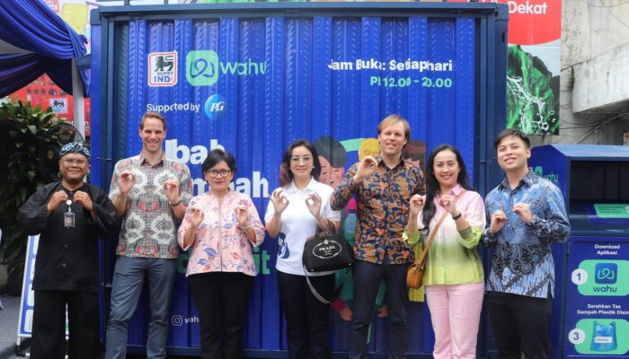 Super Indo Kenalkan Konsep Supermarket Ramah Sampah di Kota Bandung