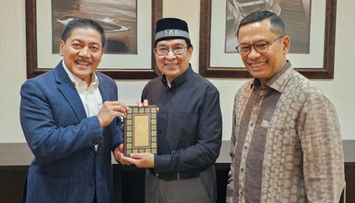Yayasan Muslim Sinar Mas dan APP Group Wakafkan Alquran ke Pulau Terluar