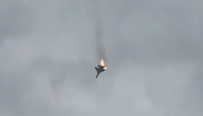 Beredar Video Jet Tempur Su 35 Jatuh ke Laut di Krimea