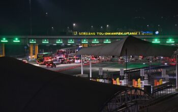 Pemerintah Tinjau Kondisi Arus Mudik di 4 Gerbang Utama Tol Jakarta