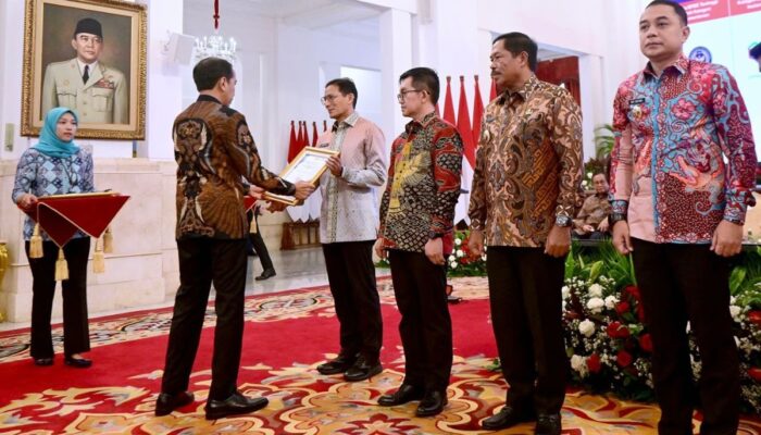 Kemenparekraf Raih Penghargaan Digital Government Award dengan Skor SPBE Tertinggi