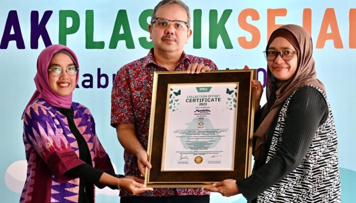 Mondelez Indonesia dan Kemendikbudristek Bersinergi dalam Edukasi #BijakPlastikSejakDini