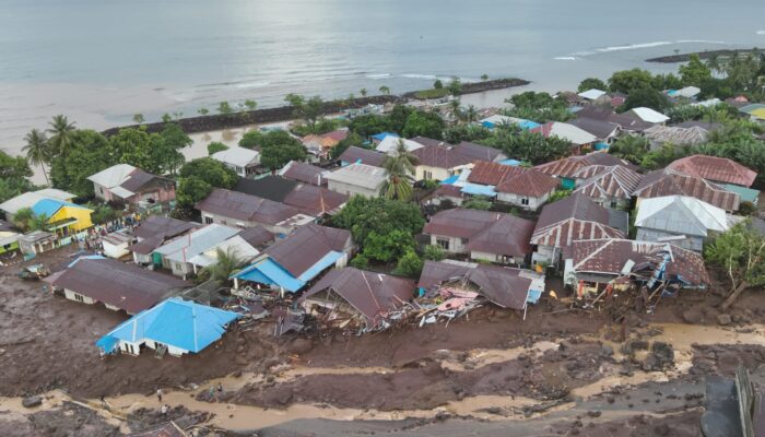 Banjir Bandang di Ternate, Menewaskan 16 Orang dan Tiga Warga dalam Pencarian