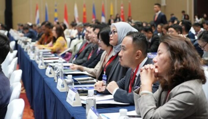 Dinamika Hukum Bisnis di ASEAN Diluncurkan dalam 6th China-ASEAN Legal Cooperation Forum