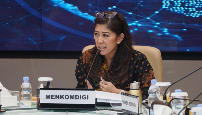 Menkomdigi Nonaktifkan 11 Pegawai yang Terlibat Kasus Hukum