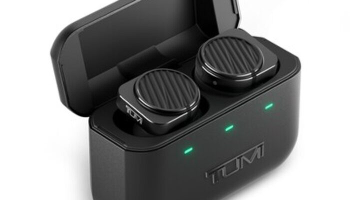 Tumi Gandeng Merek Audio Master&Dynamic