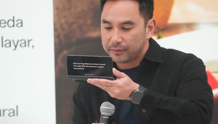 Ngobrol Lancar Tanpa Batas Bahasa, OPPO Find N5 Hadirkan Terjemahan Real-Time dengan Dual Screen