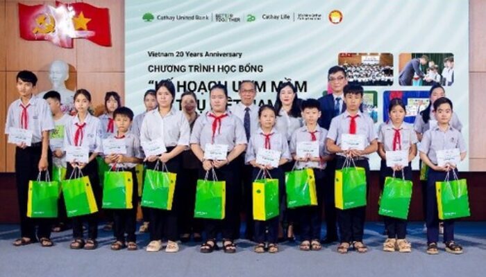 Cathay United Bank Salurkan 460 Beasiswa di Vietnam Lewat Program “Elevated Tree” ke-17
