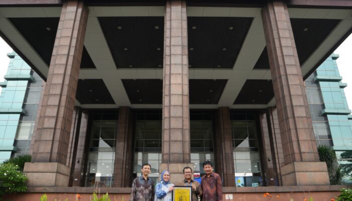 Terapkan Praktik Ramah Lingkungan Berkelanjutan, Gedung Permata Bank Raih Sertifikasi Green Building