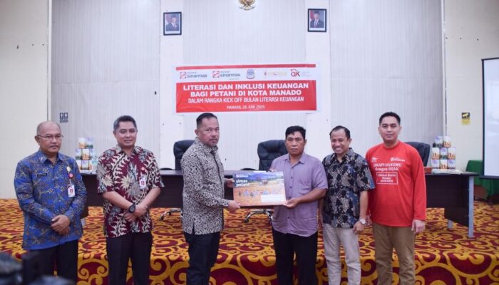 Asuransi Sinar Mas Gelar Literasi Keuangan di Manado, Bagikan Asuransi Mikro Gratis kepada 400 Petani