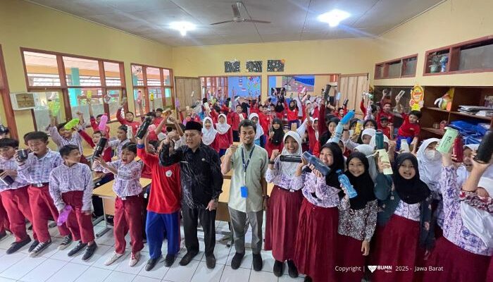 BUMN Hijau Galang Ribuan Tumbler untuk Kurangi Sampah Plastik Sekali Pakai
