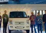 Hadir di GJAW 2025, DFSK Rilis Gelora E Varian Terjangkau untuk Pelaku Usaha