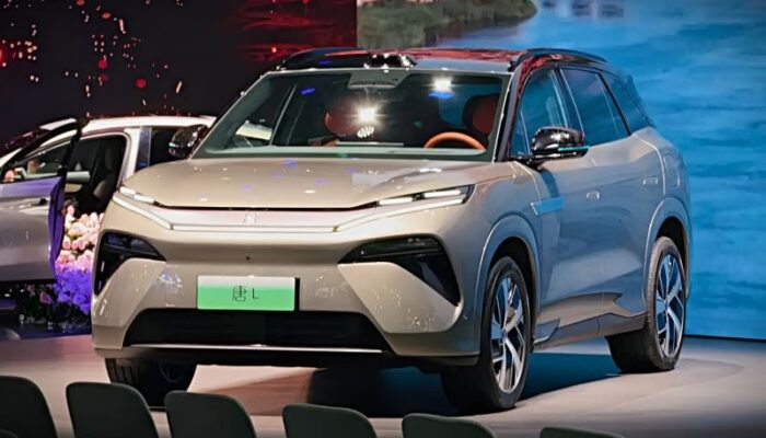 Fitur Lengkap BYD Atto8 2026, Dibanderol Rp500 Jutaan