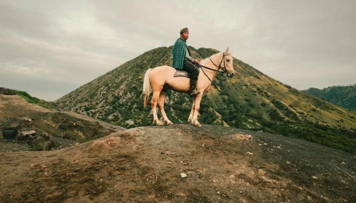 Xiaomi 15T Series Hadirkan Cerita Visual Masyarakat Tengger Lewat Fotografi Leica di Bromo