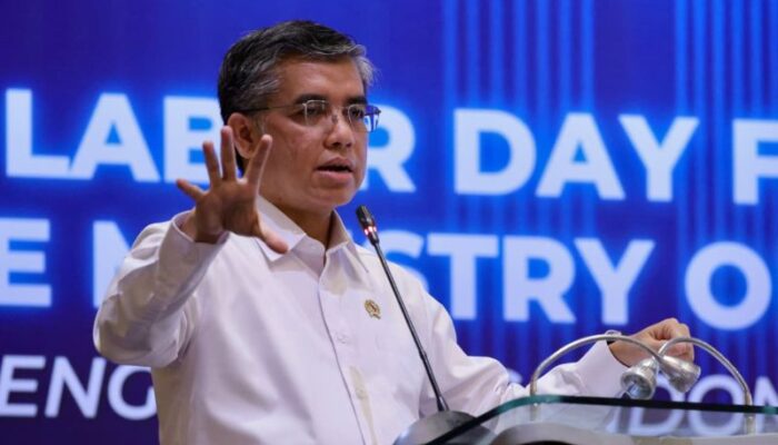 Menaker Pastikan Peluang Kerja Tetap Terbuka di Tengah Tekanan Global