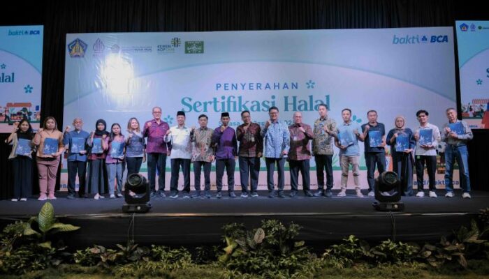 BCA Raih Penghargaan BPJPH atas Pendampingan Sertifikasi Halal UMKM